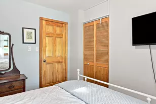 1063 Hazel St, South Haven, MI 49090 - Photo 17