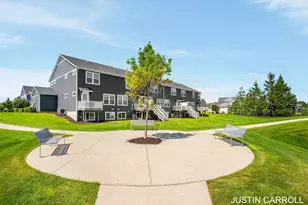 8924 Barrington Ln, Jenison, MI 49428 - Photo 33