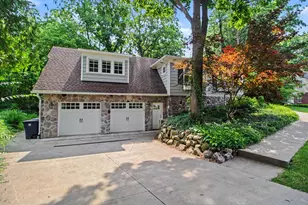 9 E Heatheridge St, Ann Arbor, MI 48104 - Photo 3