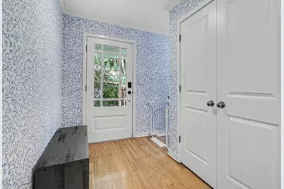 9 E Heatheridge Street, Ann Arbor, MI 48104 - Photo 5