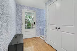 9 E Heatheridge St, Ann Arbor, MI 48104 - Photo 5