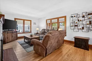 903 Lewis Ave, Saint Joseph, MI 49085 - Photo 7