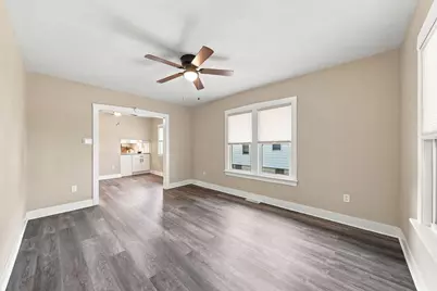 615 N Pleasant Street, Jackson, MI 49202 - Photo 7