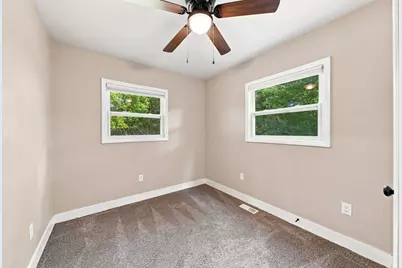 615 N Pleasant Street, Jackson, MI 49202 - Photo 19