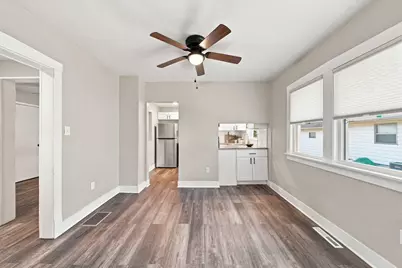 615 N Pleasant Street, Jackson, MI 49202 - Photo 5
