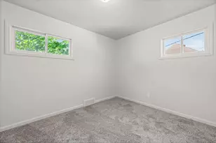2478 River Dr, Lincoln Park, MI 48146 - Photo 13