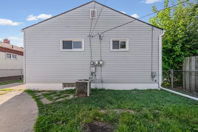 2478 River Drive, Lincoln Park, MI 48146 - Photo 7