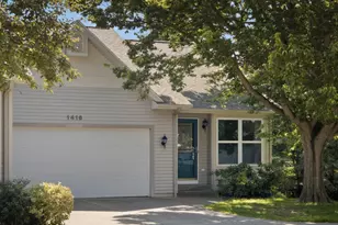 1416 Woodlawn Cmns, Grand Haven, MI 49417 - Photo 35