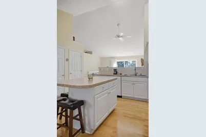 1416 Woodlawn Cmns, Grand Haven, MI 49417 - Photo 5