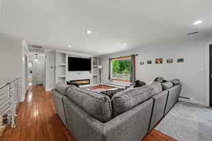1560 Chanticlair Cir, Wixom, MI 48393 - Photo 5