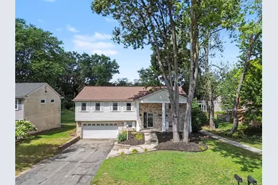1560 Chanticlair Circle, Wixom, MI 48393 - Photo 3