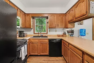 21321 Clear Lake Avenue, Battle Creek, MI 49014 - Photo 9