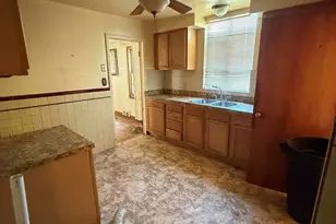 5810 Kensington Ave, Detroit, MI 48224 - Photo 5