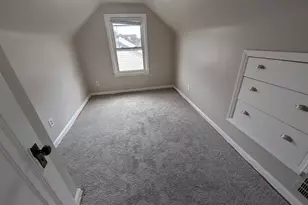 6236 Kenilworth St, Dearborn, MI 48126 - Photo 9