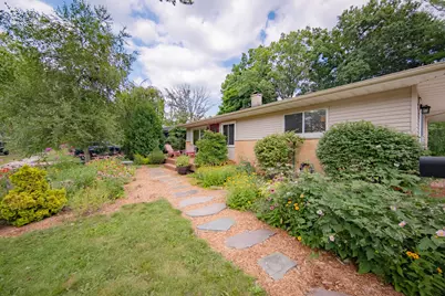 2104 S Circle Drive, Ann Arbor, MI 48103 - Photo 33