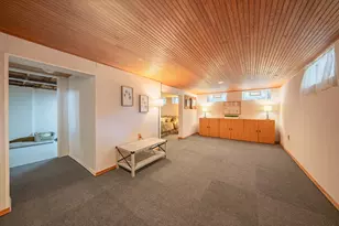 2104 S Circle Dr, Ann Arbor, MI 48103 - Photo 25