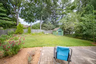 2104 S Circle Dr, Ann Arbor, MI 48103 - Photo 37