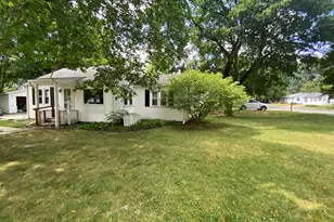 924 N Church St, Hastings, MI 49058 - Photo 3