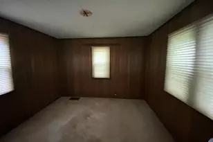 924 N Church St, Hastings, MI 49058 - Photo 7
