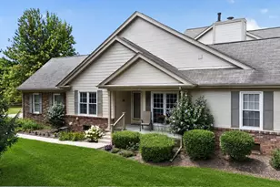 39628 Village Run Dr, Northville, MI 48168 - Photo 3