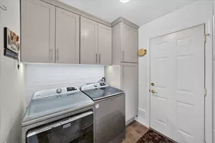 39628 Village Run Dr, Northville, MI 48168 - Photo 37