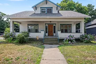 216 E Danaher St, Ludington, MI 49431 - Photo 1