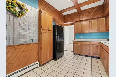 216 E Danaher Street, Ludington, MI 49431 - Photo 9