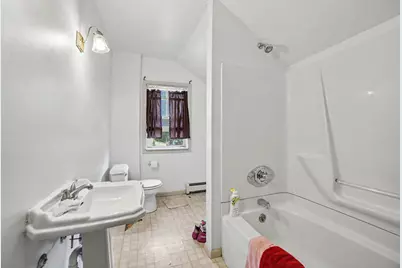 216 E Danaher Street, Ludington, MI 49431 - Photo 27