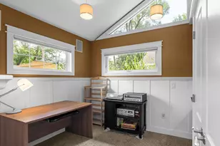 3821 Balsam Ave NE, Grand Rapids, MI 49525 - Photo 33