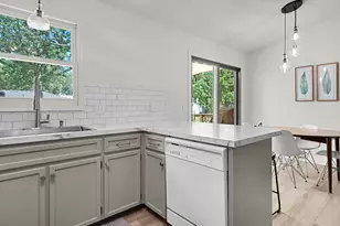 4583 Sutton Pl SW, Grandville, MI 49418 - Photo 9
