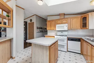 106 Little Long Lake Dr, Nashville, MI 49073 - Photo 13
