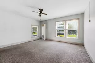 915 Market St, Saint Joseph, MI 49085 - Photo 17