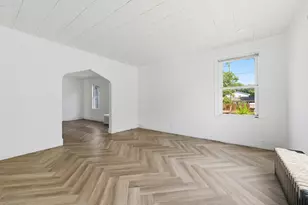 915 Market St, Saint Joseph, MI 49085 - Photo 5