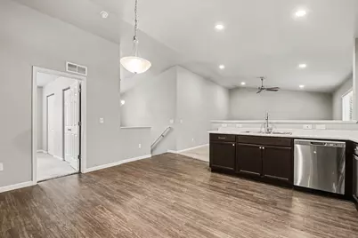 1202 Pinewood Drive, Greenville, MI 48838 - Photo 7