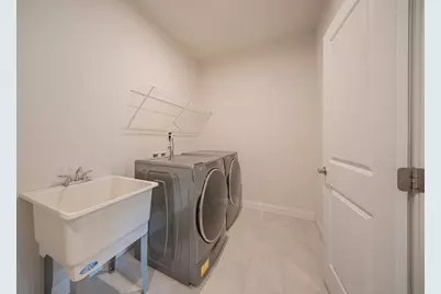 3081 N Spurway Drive, Ann Arbor, MI 48105 - Photo 13