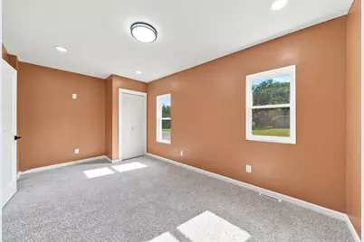 337 E Addison Street, Jackson, MI 49203 - Photo 17