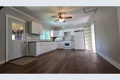 630 N Main Street, Bellevue, MI 49021 - Photo 5