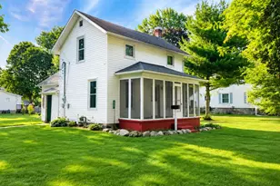 630 N Main St, Bellevue, MI 49021 - Photo 1