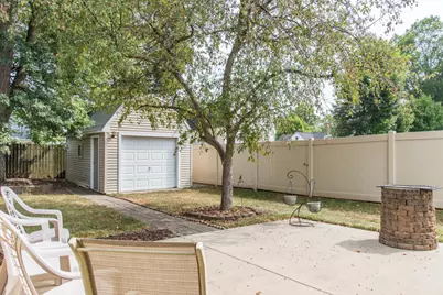 1805 Golfview Avenue, Kalamazoo, MI 49001 - Photo 33