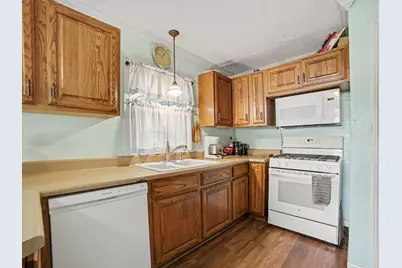 1095 Roosevelt Court, Muskegon, MI 49441 - Photo 11