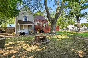 1095 Roosevelt Ct, Muskegon, MI 49441 - Photo 27