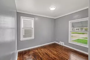 20283 Bradford St, Detroit, MI 48205 - Photo 11
