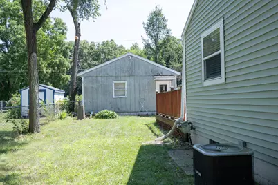 111 S State Street, Paw Paw, MI 49079 - Photo 39