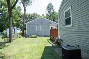 111 S State St, Paw Paw, MI 49079 - Photo 39