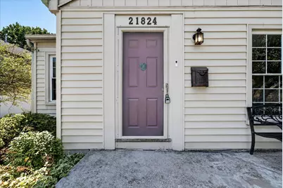 21824 S Elizabeth Street E, Saint Clair Shores, MI 48080 - Photo 3