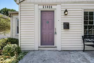 21824 S Elizabeth Street E, Saint Clair Shores, MI 48080 - Photo 3