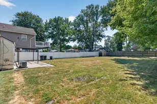 21824 S Elizabeth Street E, Saint Clair Shores, MI 48080 - Photo 31