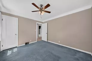 21824 S Elizabeth Street E, Saint Clair Shores, MI 48080 - Photo 23