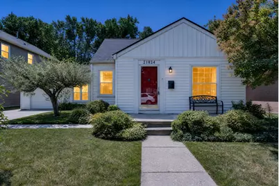21824 S Elizabeth Street E, Saint Clair Shores, MI 48080 - Photo 1