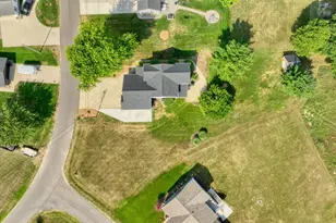 123 N Grand Pointe Dr, Brooklyn, MI 49230 - Photo 63